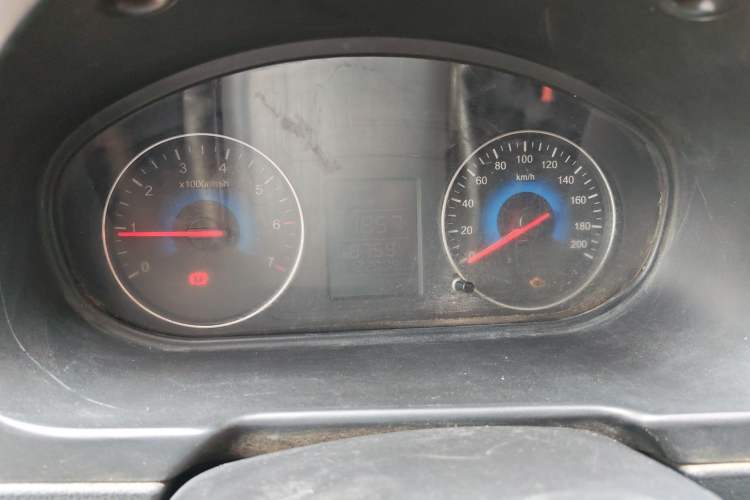 Used Dongfeng Fengon 330 2016 1.2L Manual Base Version DK12-07 Instrument Cluster