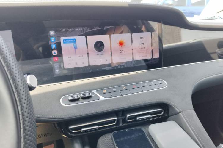 Used Roewe D7 2023 DMH 125km Flagship Edition Audio And AC Panel