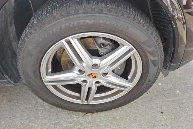 Used Porsche Cayenne 2016 Cayenne Platinum Edition 3.0T