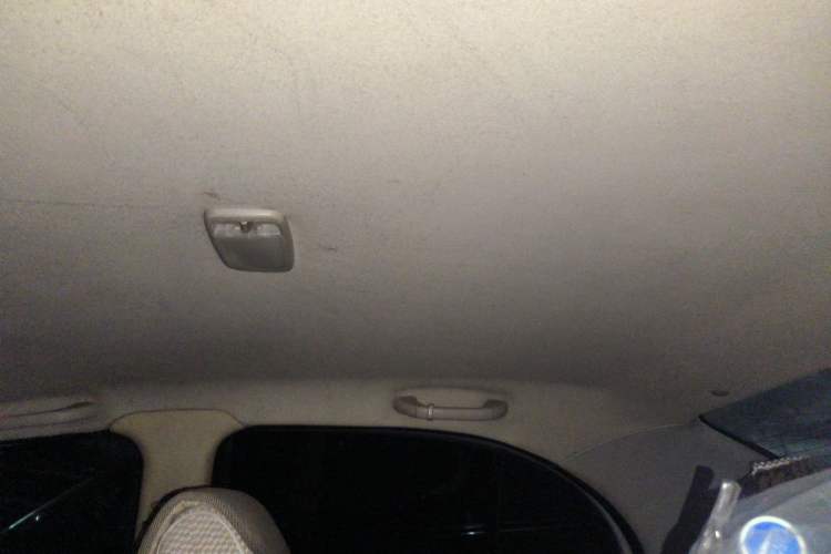 Used FAW Weizhi 2009 Sedan 1.5L Manual Elite Model
