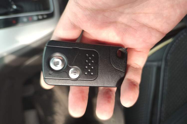 Used Honda CR-V 2012 2.4L four-wheel drive luxury version Vehicle Key