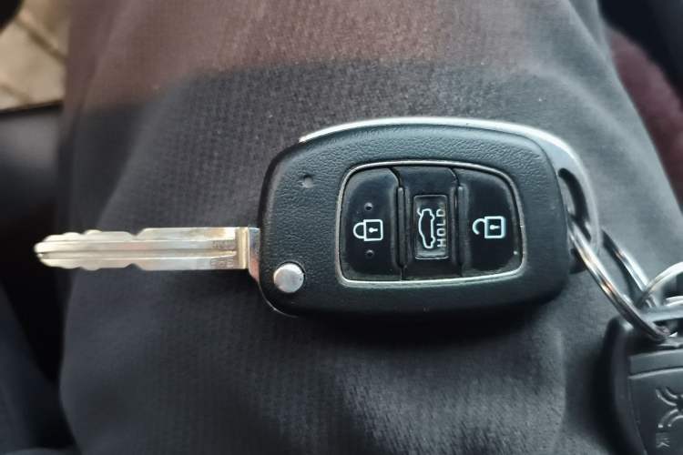 Used Hyundai Elantra (6th Generation / Lingdong) 2016 1.6L Manual ZhiXuan · Dynamic Model
