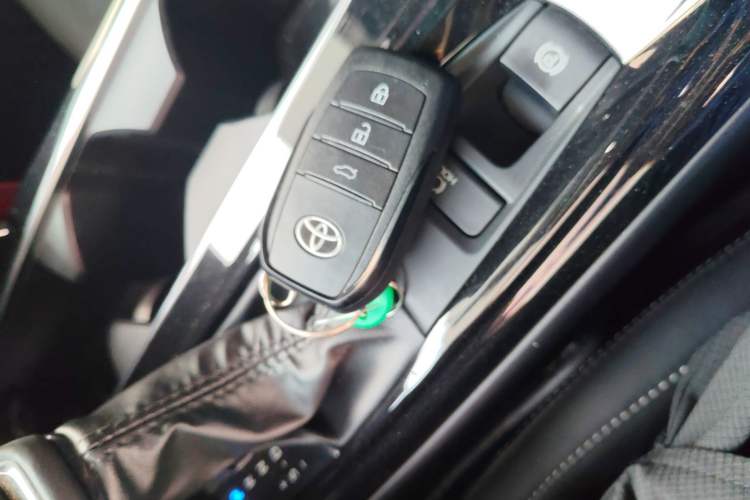 Used Toyota Camry 2024 Dual-Motor 2.0 HXS Sport Plus Edition
