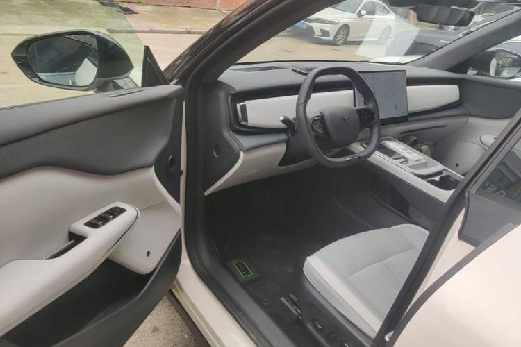 Used VOYAH COURAGE 2024 Four-Wheel Drive Global Edition
