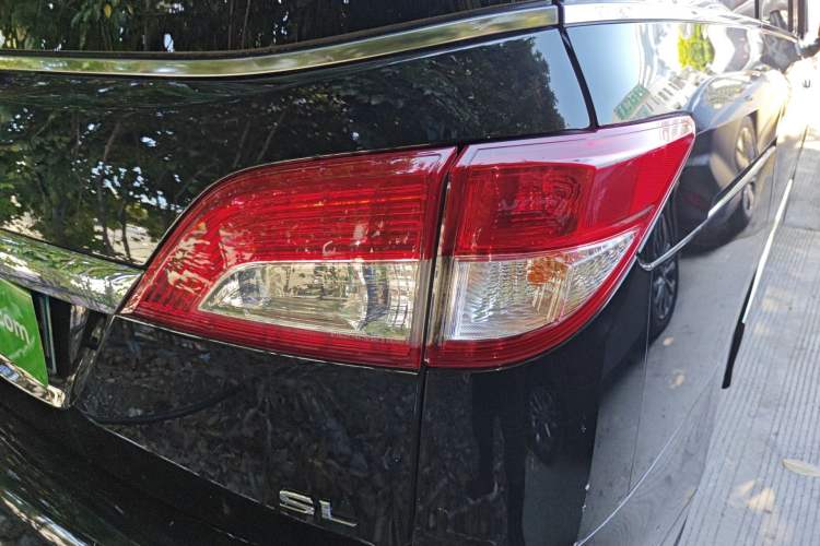 Used Nissan Quest 2015 3.5L SL