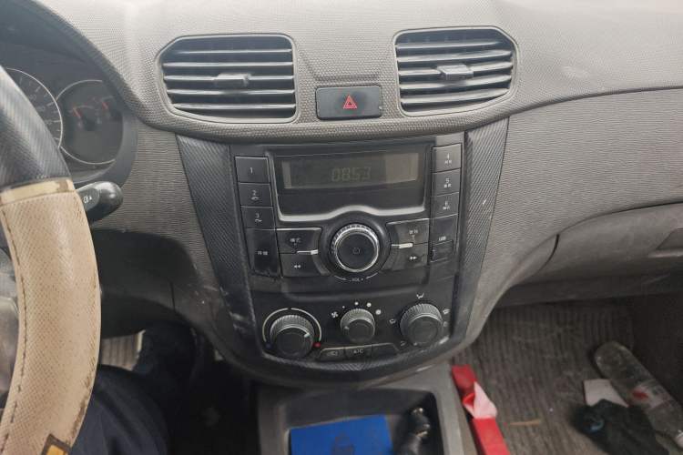 Used Wuling Hongguang 2014 1.2L Base Model China IV
