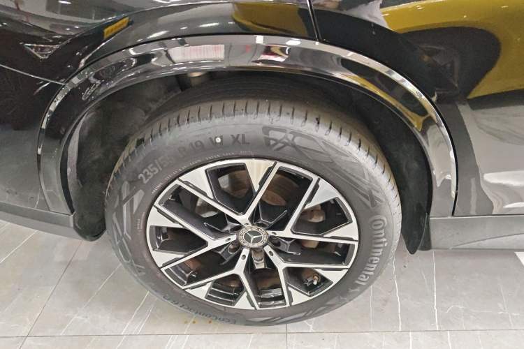 Used Mercedes-Benz GLC 2024 Facelifted GLC 260 L 4MATIC Luxury Version 5 Seats
