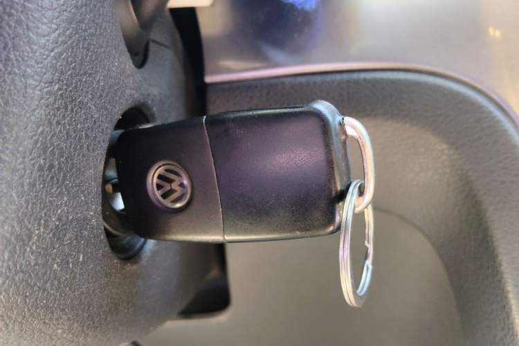 Used Volkswagen Lavida 2013 Revised Classic 1.6L Manual Fashion Edition Vehicle Key