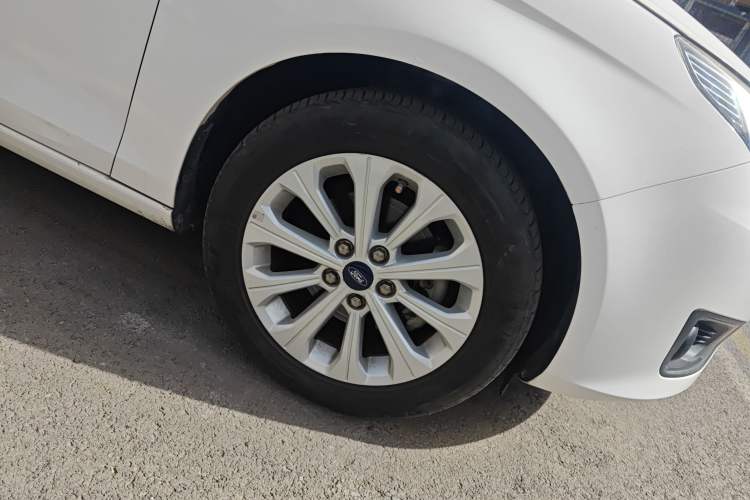 Used Ford Escort 2017 Happiness Edition 1.5L Automatic Fashion Version