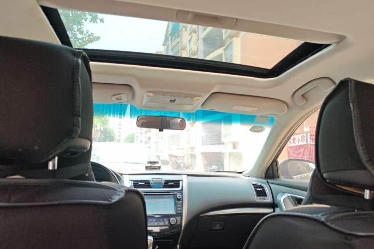 Used Nissan Teana 2013 2.0L XL Comfort Edition Headliner