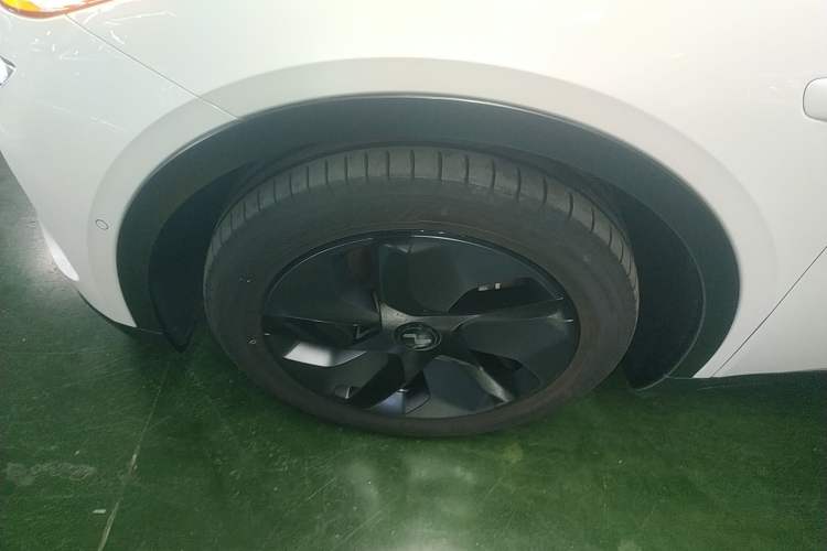 Used ONVO L60 2024 60 kWh Rear-Drive Version
