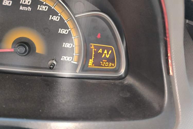 Used Chevrolet Sail 2013 Sedan 1.4L AMT Enjoy Edition Odometer Close Up