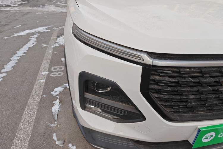 Used Baojun 530 2020 1.5T Manual Comfort Version 5 Seats Right Front Headlight