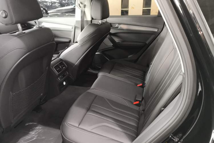 Used Audi Q5L 2022 40T Fashionable and Dynamic Model
