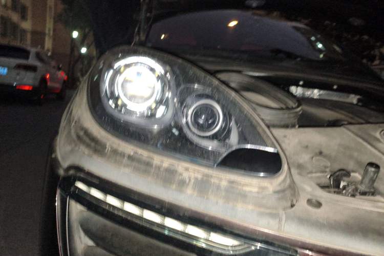 Used Porsche Macan 2017 Macan 2.0T Right Front Headlight