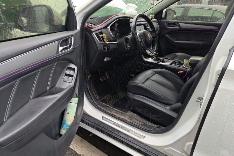 Used Roewe RX5 2018 20T Two-Wheel Drive Automatic Internet Smart Edition