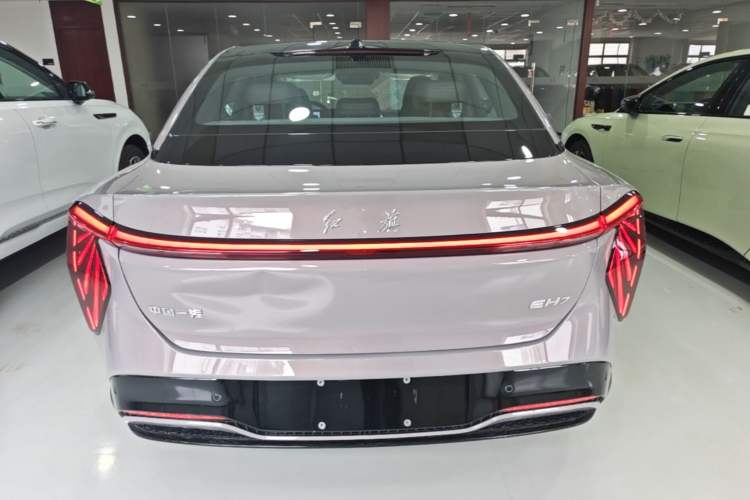 Used Hongqi EH7 2025 600 Smart Selection Edition
