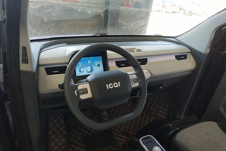 Used Chery New Energy QQ Ice Cream 2022 170km Sundae Phosphate Lithium-Ion