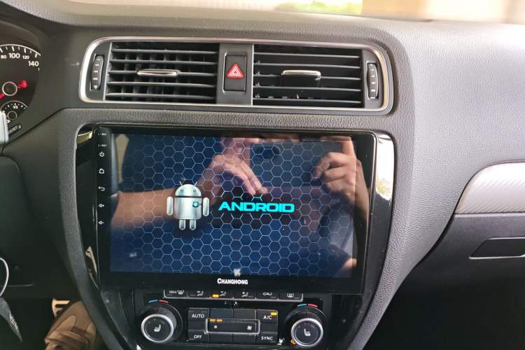 Used Volkswagen Sagitar 2013 2.0 TSI GLI