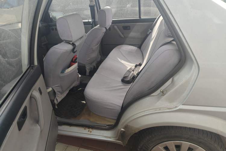 Used Volkswagen Jetta 2010 1.6L Partner
