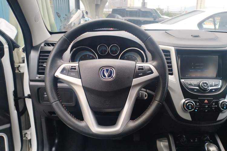 Used CHANGAN CS35 2015 1.6L Automatic Luxury Model China IV Standard
