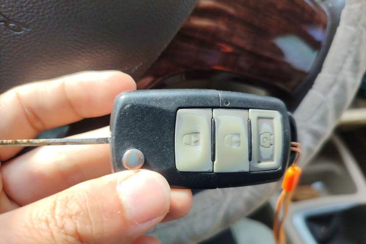 Used BAIC Weiwang M30 2015 1.5L Basic Version DAM15 Vehicle Key