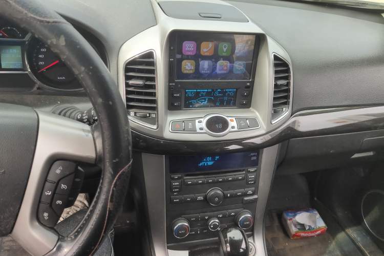 Used Chevrolet Captiva 2017 2.4L 4x4 Flagship Edition 7-Seater
