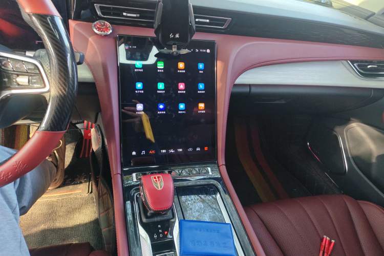 Used Hongqi H5 2025 2.0T Automatic Flag Edition – 500 000 Units Commemorative Version
