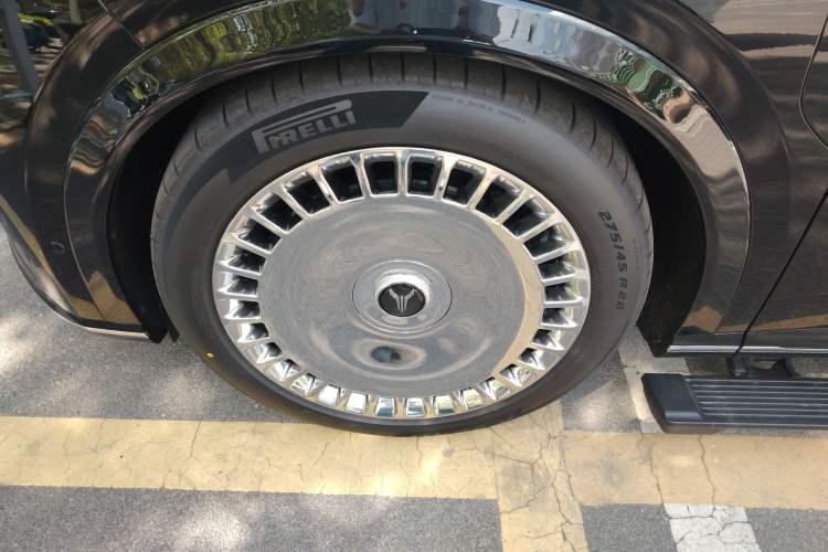 Used VOYAH Titan 2026 Model Max+ Exterior 4