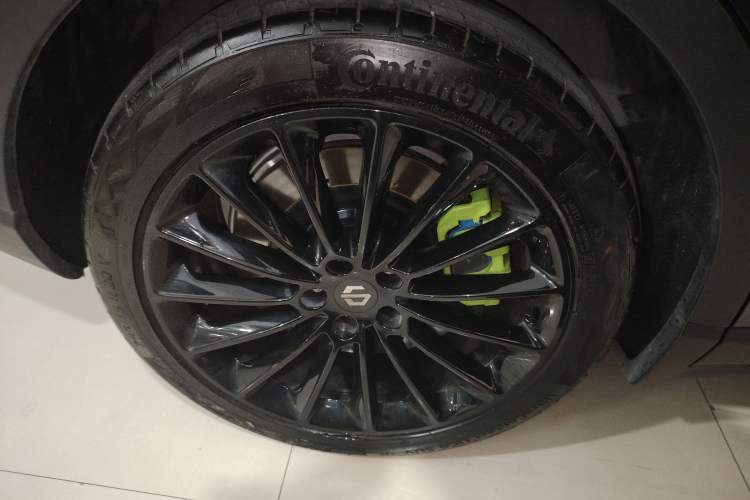 Used Leapmotor C11 2023 Pure Electric 580 All-Wheel-Drive Performance Edition Right Rear Wheel Hub