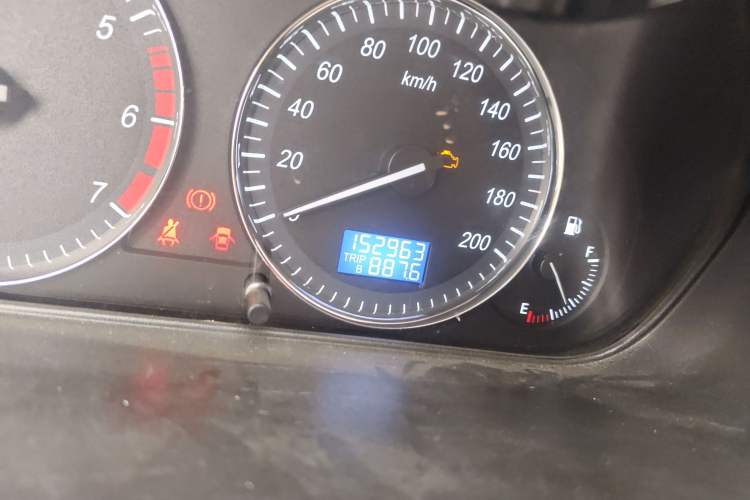 Used BAIC Weiwang M20 2014 1.5L Basic Version DAM15DL Odometer Close Up