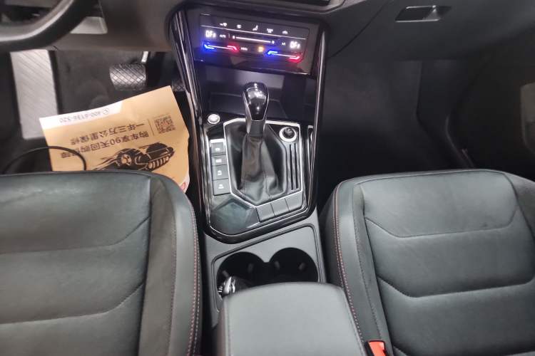 Used Volkswagen Tayron 2020 330TSI Two-Wheel Drive Luxury Smart Connectivity Version