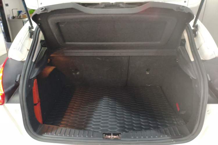 Used Ford Focus 2017 Hatchback EcoBoost 180 Automatic Elite Model Trunk