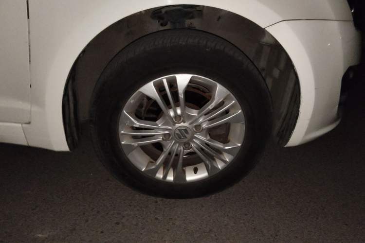 Used Suzuki Swift 2013 1.3L Manual Value Edition Right Front Wheel Hub