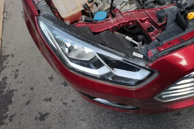 Used Ford Escort 2015 1.5L Automatic Fashion Model