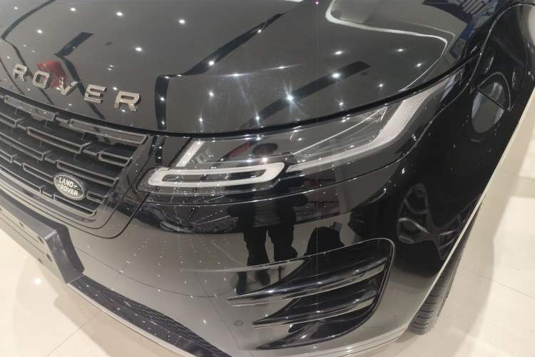 Used Land Rover Range Evoque 2024 Aurora L 249 PS Prestige Light-Chasing Edition Left Front Headlight