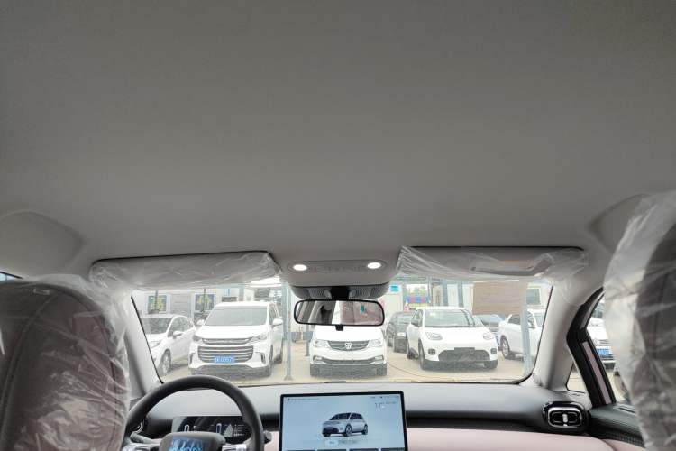 Used AION UT 2025 330 Starlight Edition Headliner