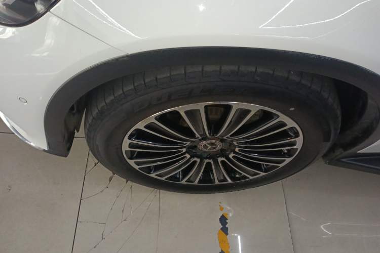 Used Mercedes-Benz GLC 2018 GLC 260 4MATIC Dynamic Edition Left Front Wheel Hub