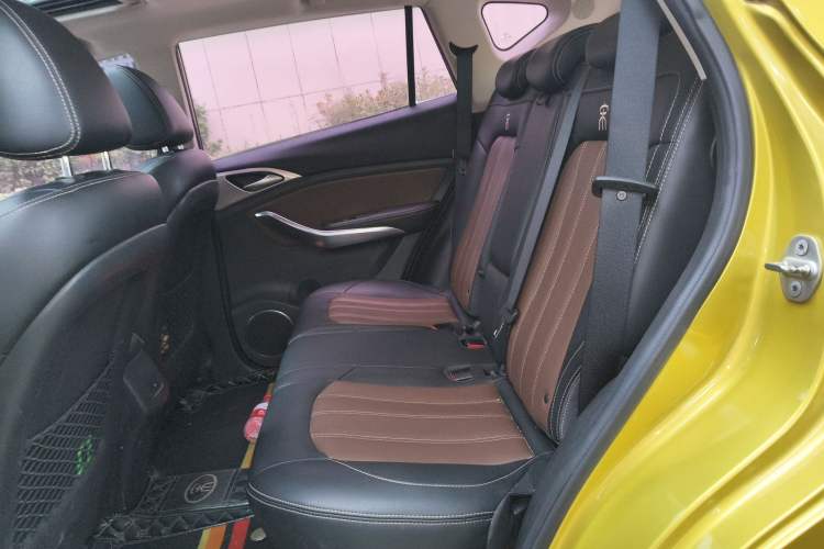 Used BYD Song 2016 GaiShi Edition 1.5TID Automatic Elite Model
