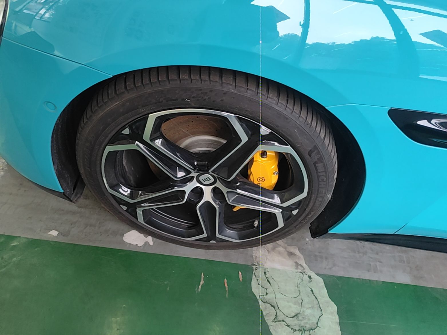 Xiaomi Auto SU7 2024 Four-Wheel-Drive Max Founder's Edition — снимка 10