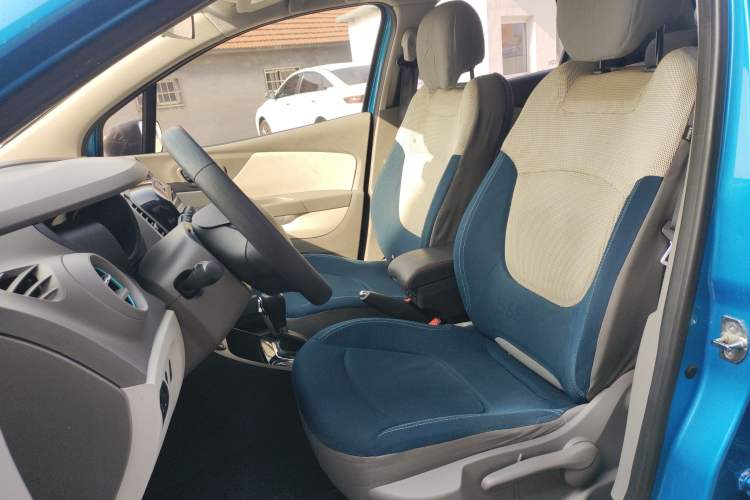 Used Renault Captur 2015 1.2T Automatic Standard Edition
