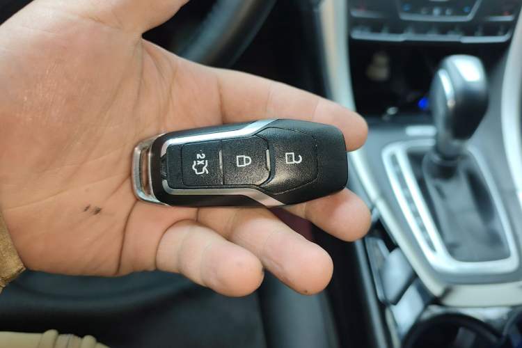 Used Ford Mondeo 2013 2.0L GTDi 200 Luxury Model