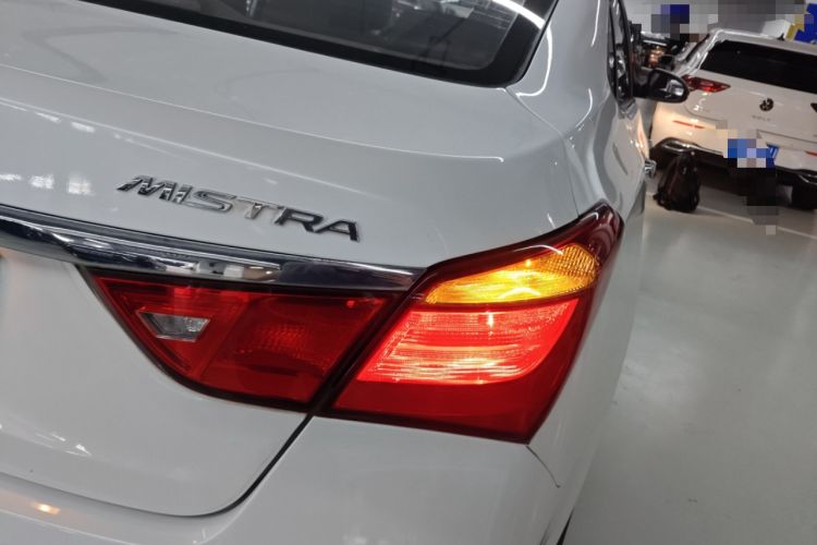 Used Hyundai Mistra 2014 1.8L Automatic Smart GLS Right Rear Taillight