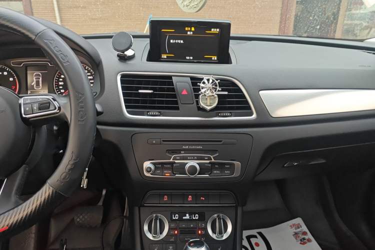 Used Audi Q3 2015 35 TFSI Comfort Model
