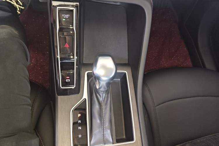 Used Roewe i5 2023 1.5L CVT Luxury Edition