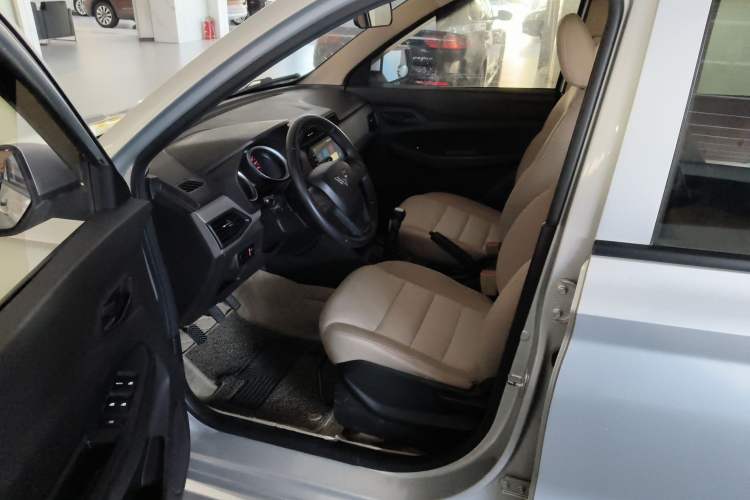 Used Wuling Hongguang 2018 1.5L S Standard Version L2B
