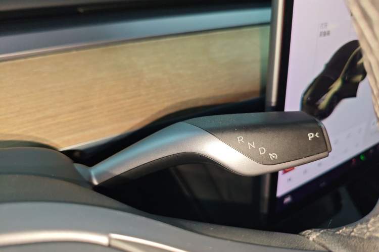 Used Tesla Model Y 2021 Standard Range Rear-Wheel Drive Version Gear Lever