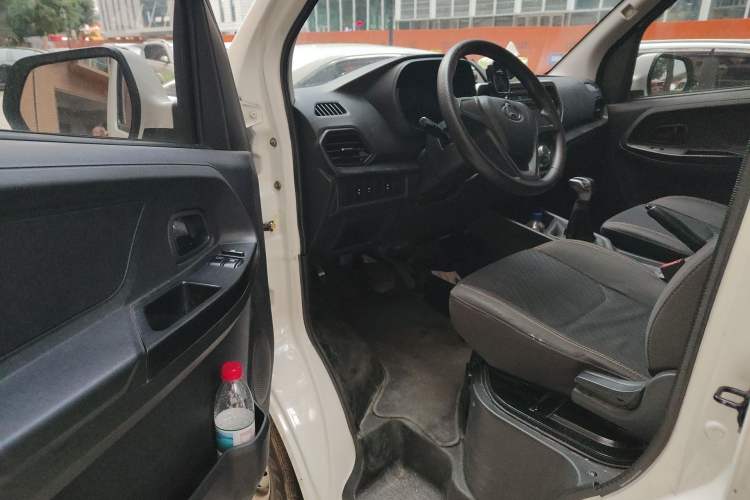 Used CHANGAN KAICHENG Ruixing EM60 2024 Comfort Model 6 Seats 41.86 kWh Side-Hinged Doors Driver Seat