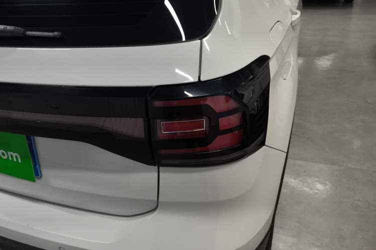 Used Volkswagen Tacqua 2021 1.5L Automatic Yue Zhi Lian Edition Right Rear Taillight