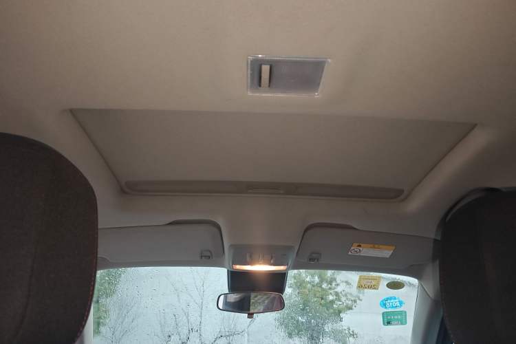 Used Buick Encore 2014 1.4T Manual Two-Wheel Drive Urban Advanced Model Headliner